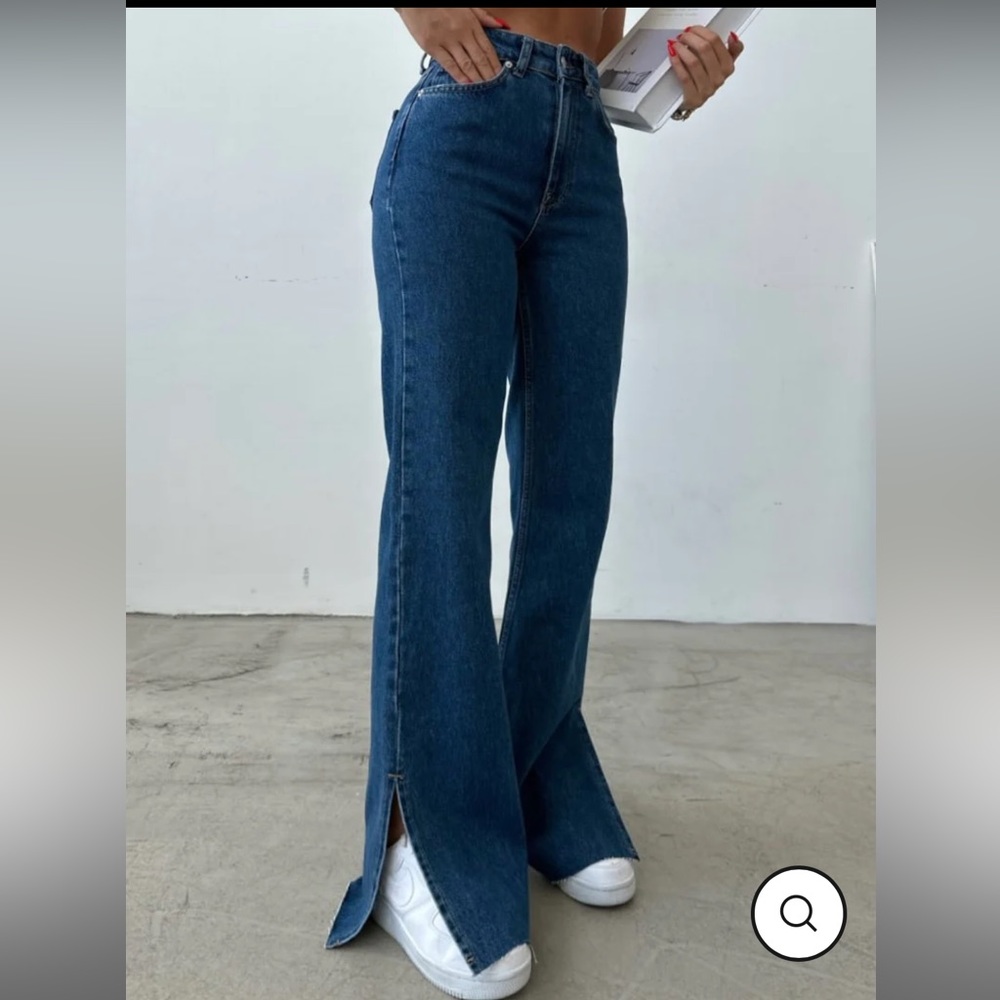 Jeans with Cute Small Slit at Bottom of Pant Legs